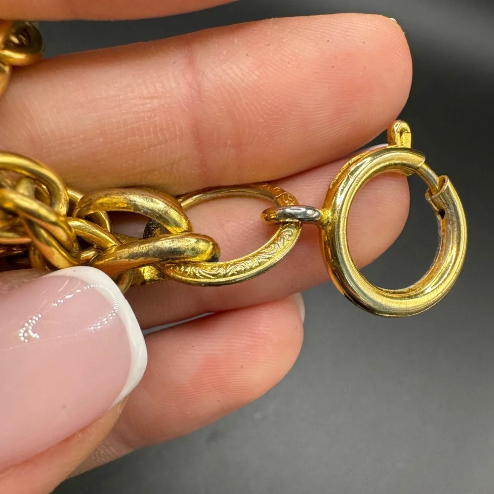 LOT 1556 24K gold plated CHANEL vintage bracelet